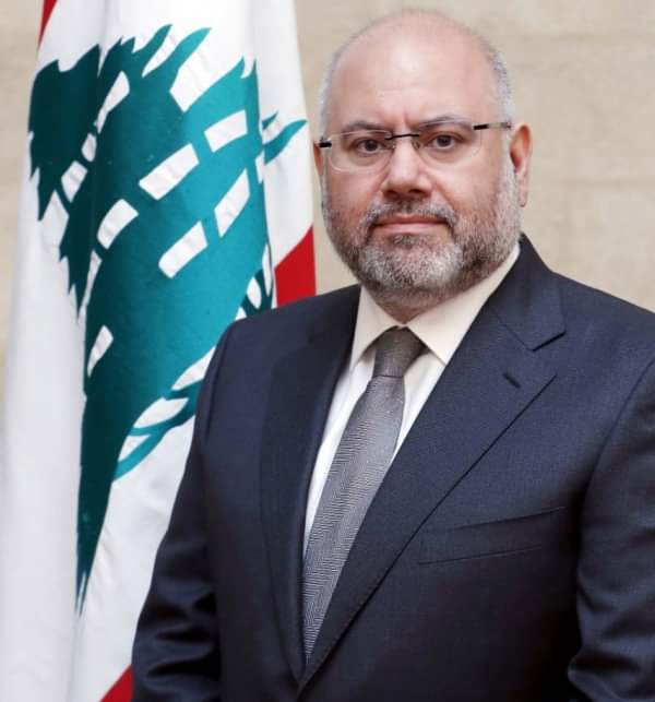 الأبيض: لتحويل المشهد الصحي لمصلحة المريض