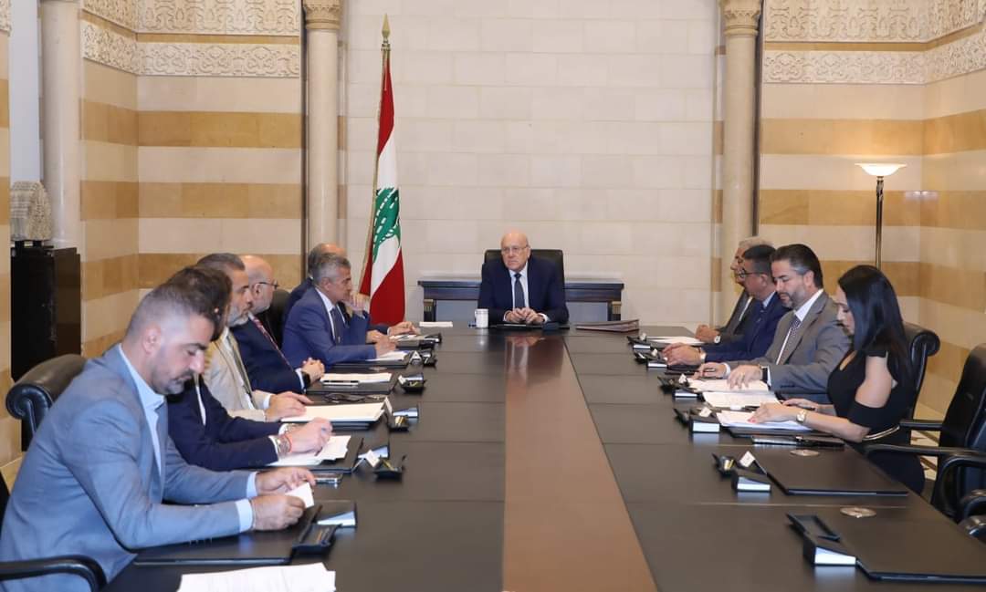 وزير العدل يعرض مع وفد من ال undp والإتحاد الأوروبي أ صرف المساعدات المالية للنازحين في دولهم