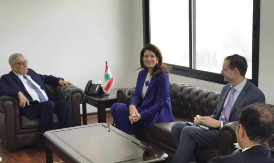 وزير العمل مع هارون في الاستشفائي والجهوزية الصحية لأي طارئ أمني!