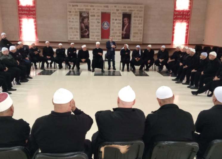 ابو فاعور: ادعو رئيس الحكومة الى عقد جلسة عاجلة لمجلس الوزراء للتمديد لقائد الجيش وتعيين مجلس عسكري.