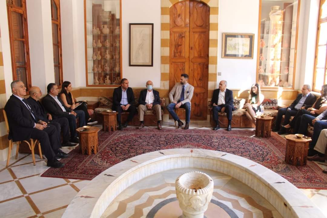 جنبلاط ترأس مجلس قيادة “التقدمي”: لتفعيل المؤسسات الحكومة ومنع الشغور في الجيش.