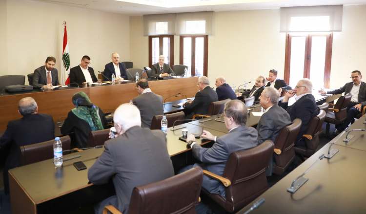 الحجار كاشفاً خطته استحابةً لأزمة النازحين في الجنوب