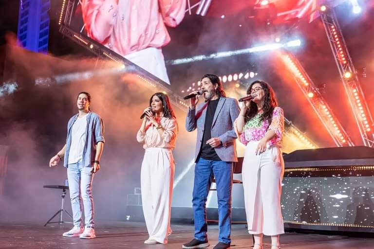 •  نجوم الموسيقى في "مهرجان أم الإمارات"