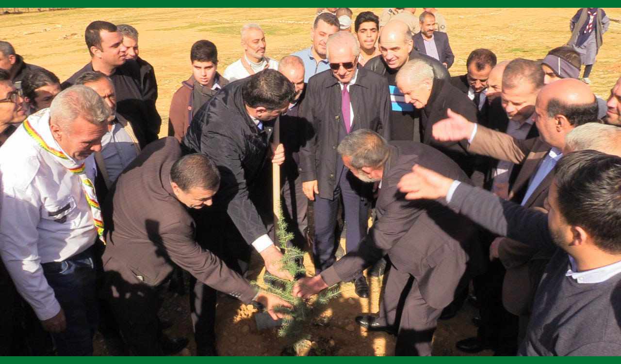 الحاج حسن مطلقا حملة التشجير من "مدينة شهداء عين البنية"