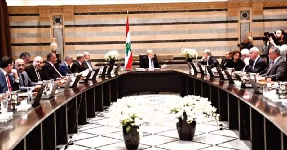 ١٩ وزيراً يوقعون على قانون التمديد..