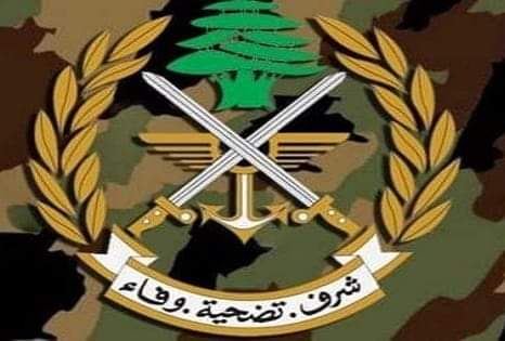 الجيش: توقيف 3 أشخاص متورطين في إحراق شجرة الميلاد في طرابلس