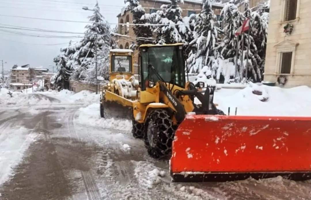 سلسلة منخفضات ستضرب لبنان  أقساها سيكون في هذا الموعد .. هذا ما كشفه الأب خنيصر