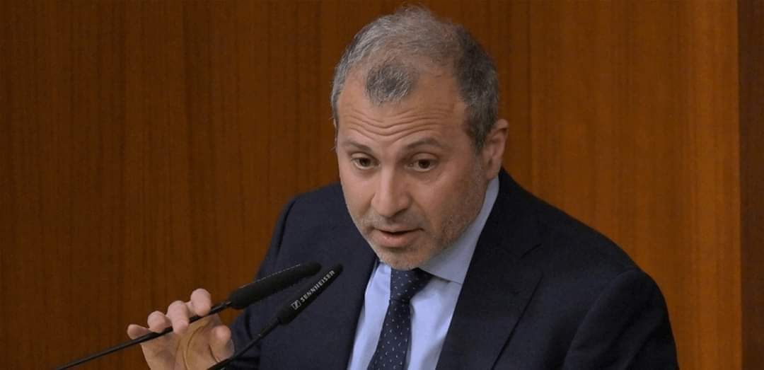 باسيل يخسر المقربين منه