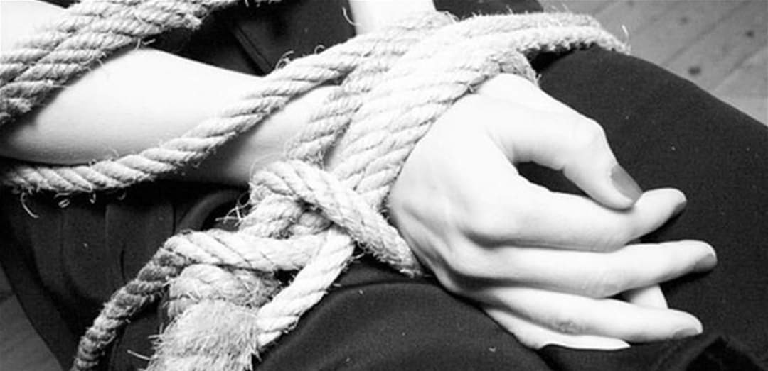 مفرزة استقصاء شرطة بيروت أوقفت شخصاً مطلوبا للقضاء بجرم اختطاف فتاة قاصر.