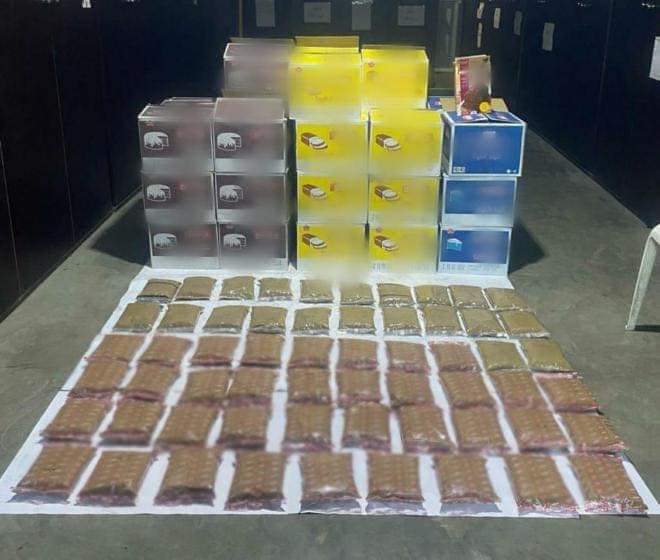 شُعبة المعلومات تُحبط عمليّة تهريب كميّة من حشيشة الكيف إلى إحدى الدول الأوروبيّة مُخبّاة في داخل شحنة من "بودرة الحلويات".