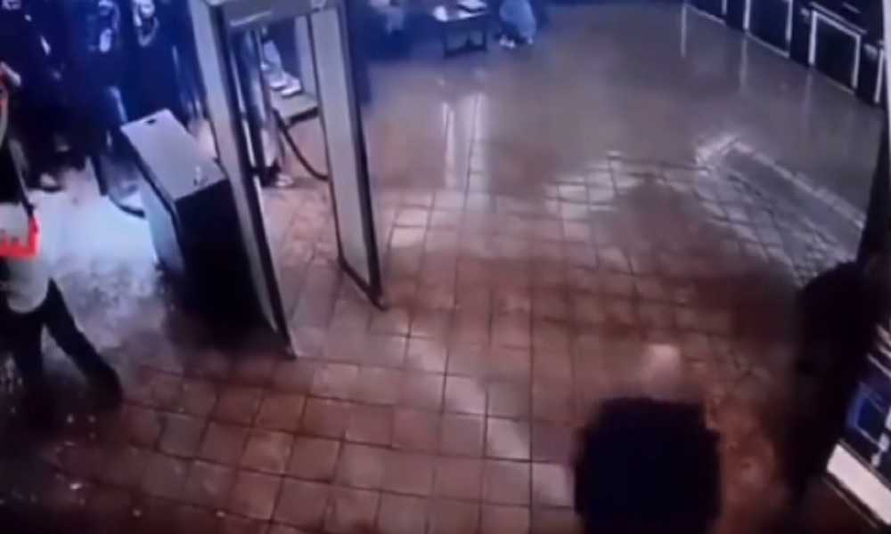 مرافقو فريد الخازن يهاجمون فندق إنتركونتيننتال في كفردبيان