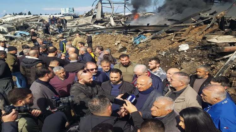 جولة للاعلاميين على المنشآت الصناعية التي استهدفتها غارات العدو في الغازية