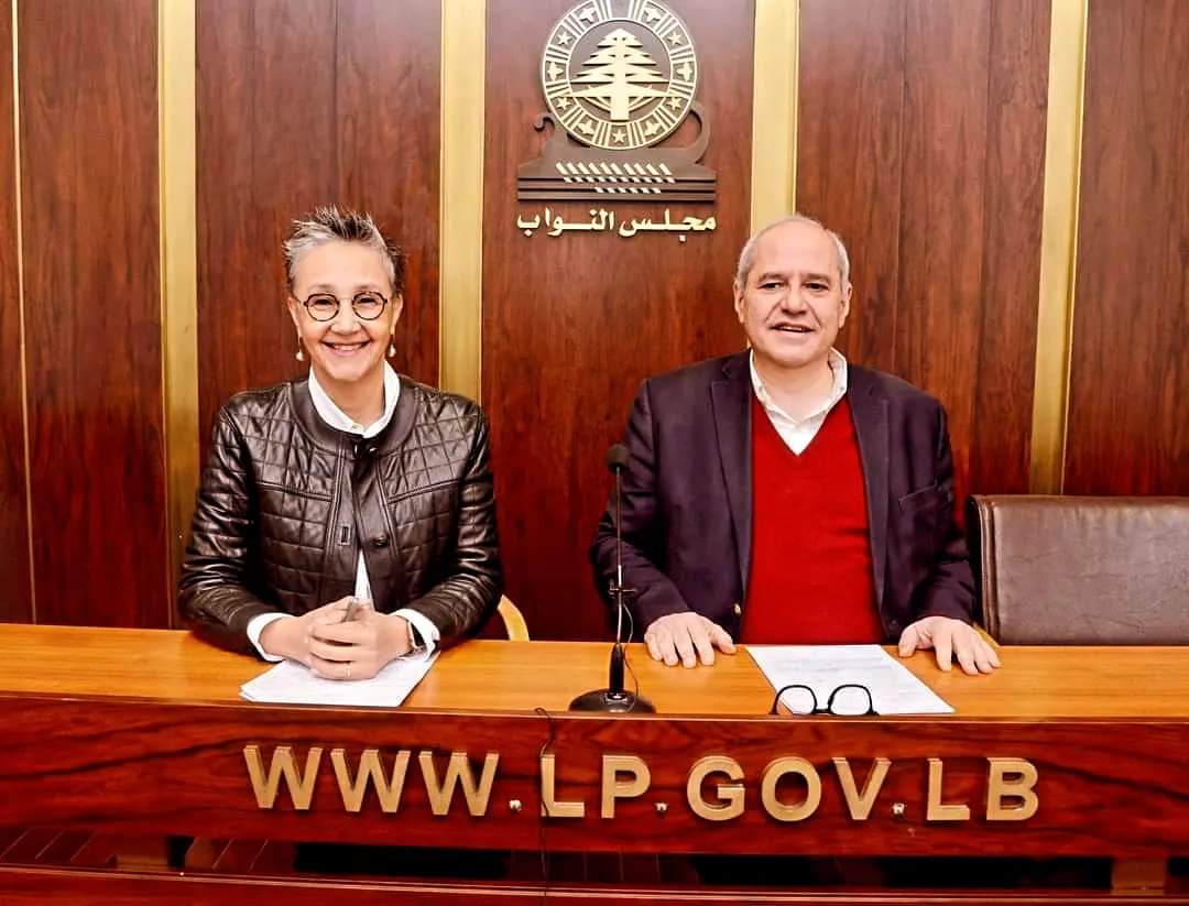 بيان صادر عن النائبين نجاة عون وملحم خلف.