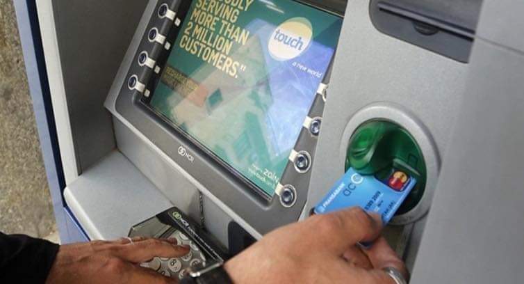 بشأن الرواتب.. هذا ما فوجئ به العسكريون