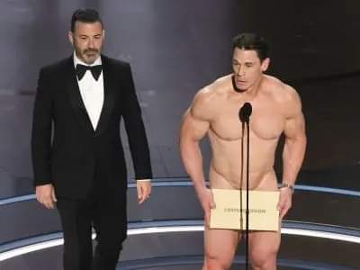 جون سينا .. المصارع الشهير يُفاجئ الجمهور على مسرح الأوسكار .