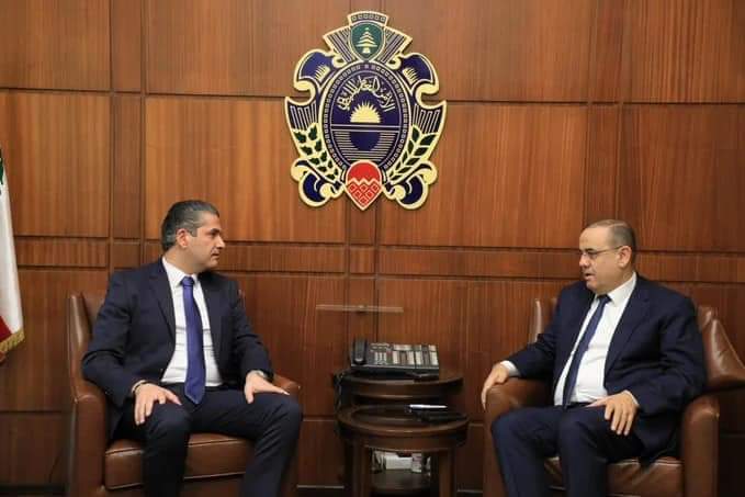 البيسري تسلّم من أبو الحسن ورقة “التقدمي” عن النزوح السّوريّ