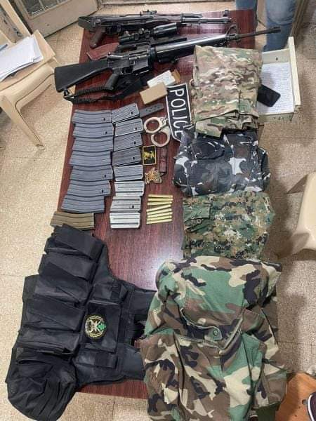 عصابة نفّذ أفرادها عمليّات سرقة أسلاك كهربائيّة وكابلات اتّصالات، ومفرزة حلبا القضائيّة توقف اثنين منهم، أحدهما مطلوب خطر بجرائم