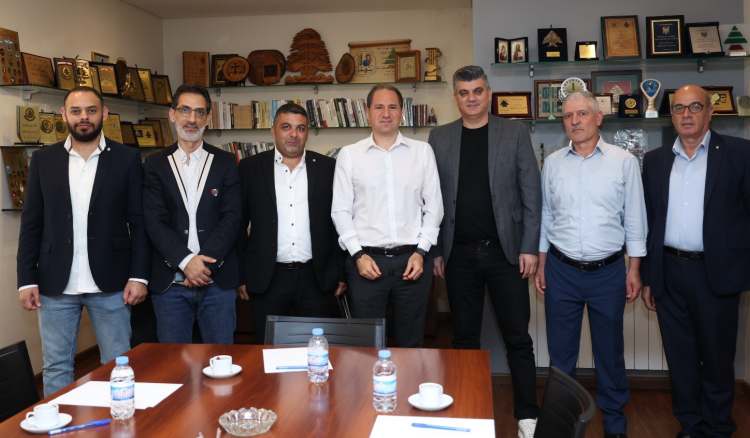 رئيس الكتائب عرض مع رئيس بلدية رميش اوضاع اهالي المنطقة الحدود