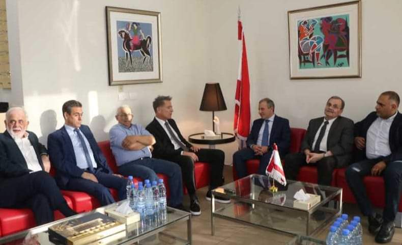 حراكات التوافق لا تُقنع الرافضين