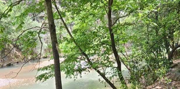 طقس صيفي رطب يسيطر مع انخفاض تدريجي بدرجات الحرارة