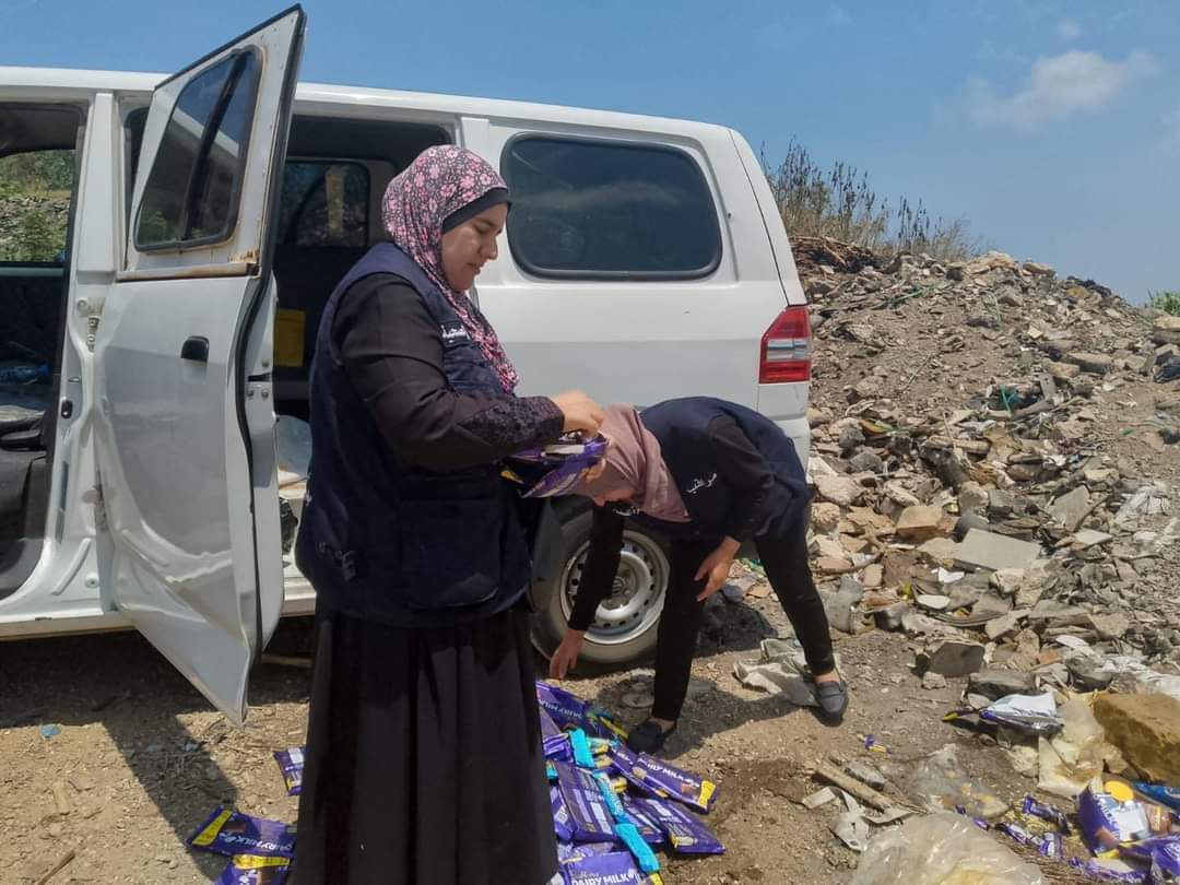 مصادرة شوكولا وسكاكر منتهية الصلاحية في احدى السوبرماركت الكبرى في ابي سمرا