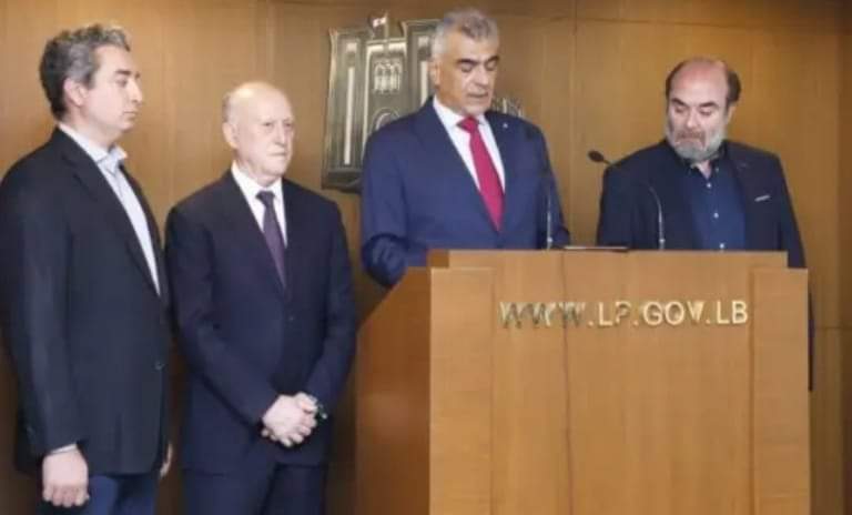 عريضة من نواب المعارضة طالبت بري بعقد جلسة مناقشة حول مسألة ا-ل-ح-ر-ب القائمة وتداعياتها!