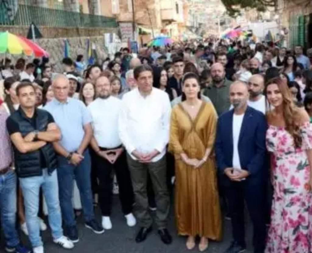 ستريدا جعجع في افتتاح “مهرجان الزهور” في حصرون!