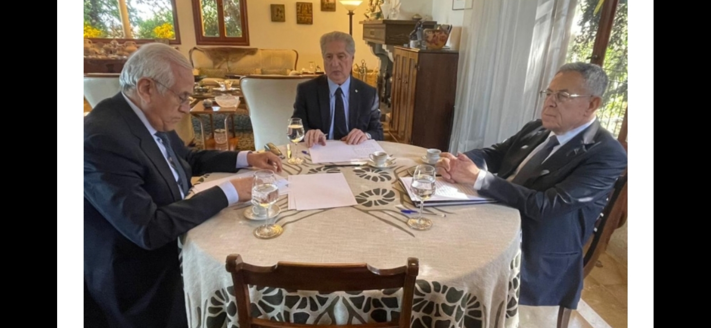 لقاء جمع أمين الجميل وميشال سليمان وفؤاد السنيورة.. إليكم التفاصيل