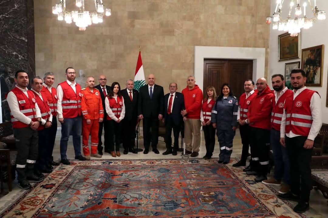 الرئيس عون استقبل وفد الصليب الأحمر اللبناني..