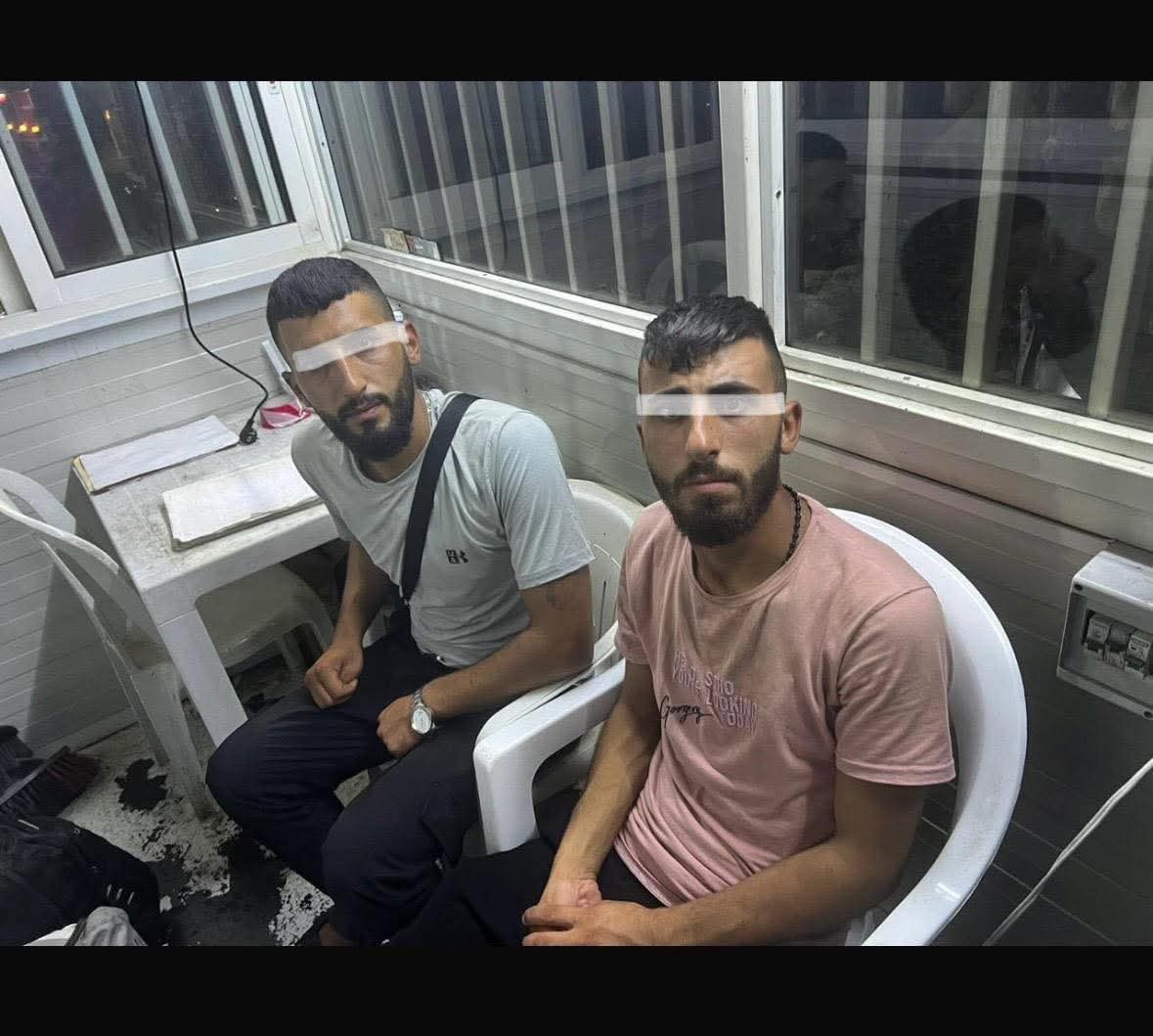اشتبهت إحدى السيدات من سكان كفرحباب بوجود شخصين غريبين