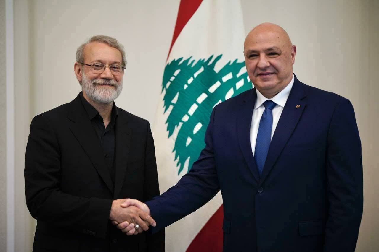 الرئيس اللبناني خلال لقائه لاريجاني
