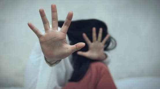 حالة استياء بعد نشر صور لفتيات مفقودات