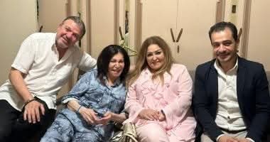 وفد من وزارة الثقافة ونقابة الممثلين يزور نجوى فؤاد في منزلها بعد استغاثتها ..