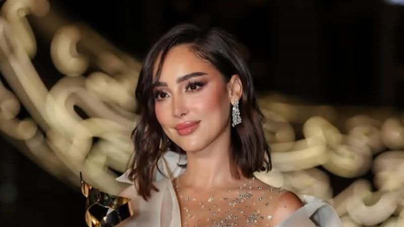 النجمة زينة تخوض تجربة الكوميديا السوداء لأول مرة في فيلم "الشيطان شاطر"