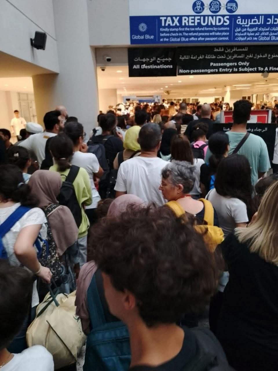 ازدحام في مطار بيروت مع انتهاء العطلة الصيفية