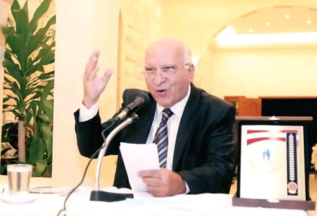 وفاة الشاعر والأديب اللبناني جورج شكّور