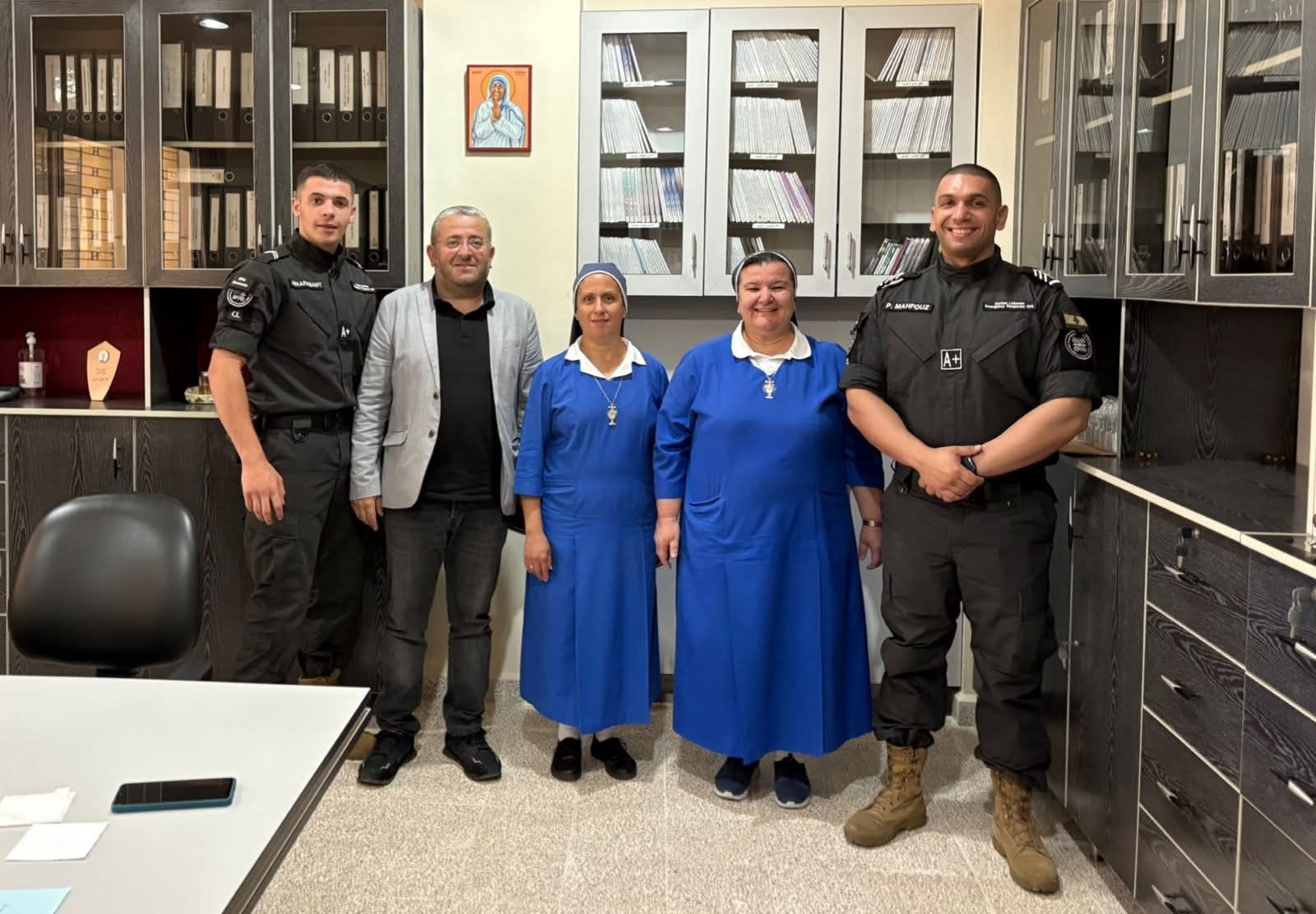 وحدةالطوارئ-"كاريتاس لبنان زارت الرئيسة العامة لراهبات القربان الأقدس والمسؤولين الأمنيين