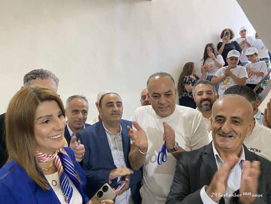 تسليم مشروع مولدات الكهرباء وترميم مبنى بلدية حقل العزيمة