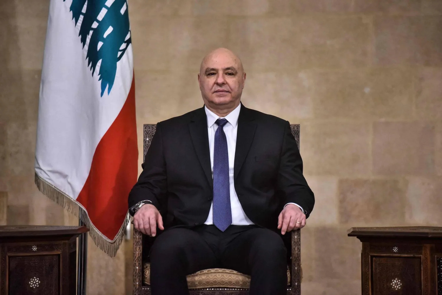 في الأشهر التّسعة الأولى: الرّئيس بلا حلفاء