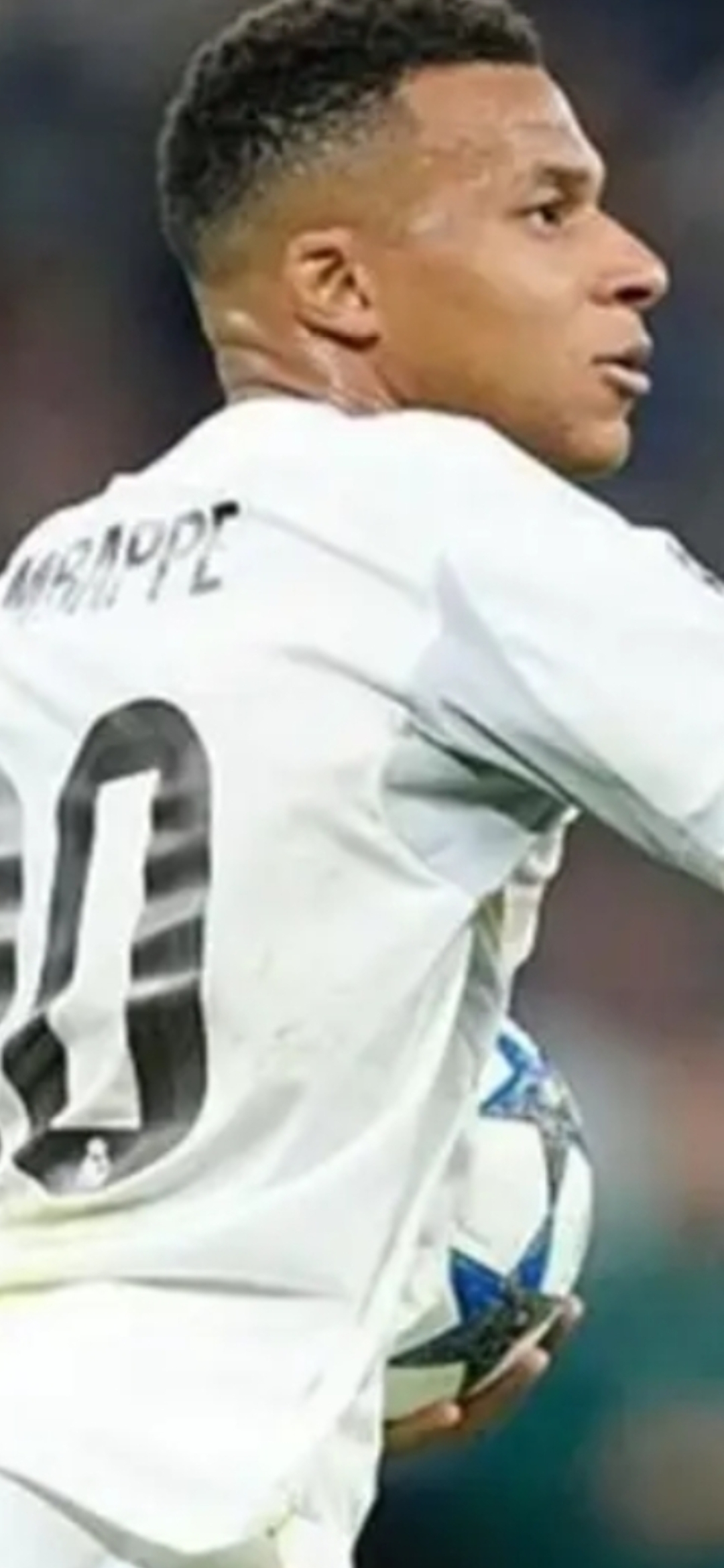 مبابي خطفَ​ الأضواء  لاعب الأسبوع في دوري الأبطال