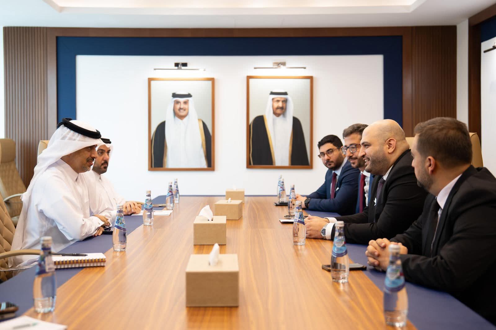 وزير الصحة يلتقي المدير العام لصندوق قطر للتنمية