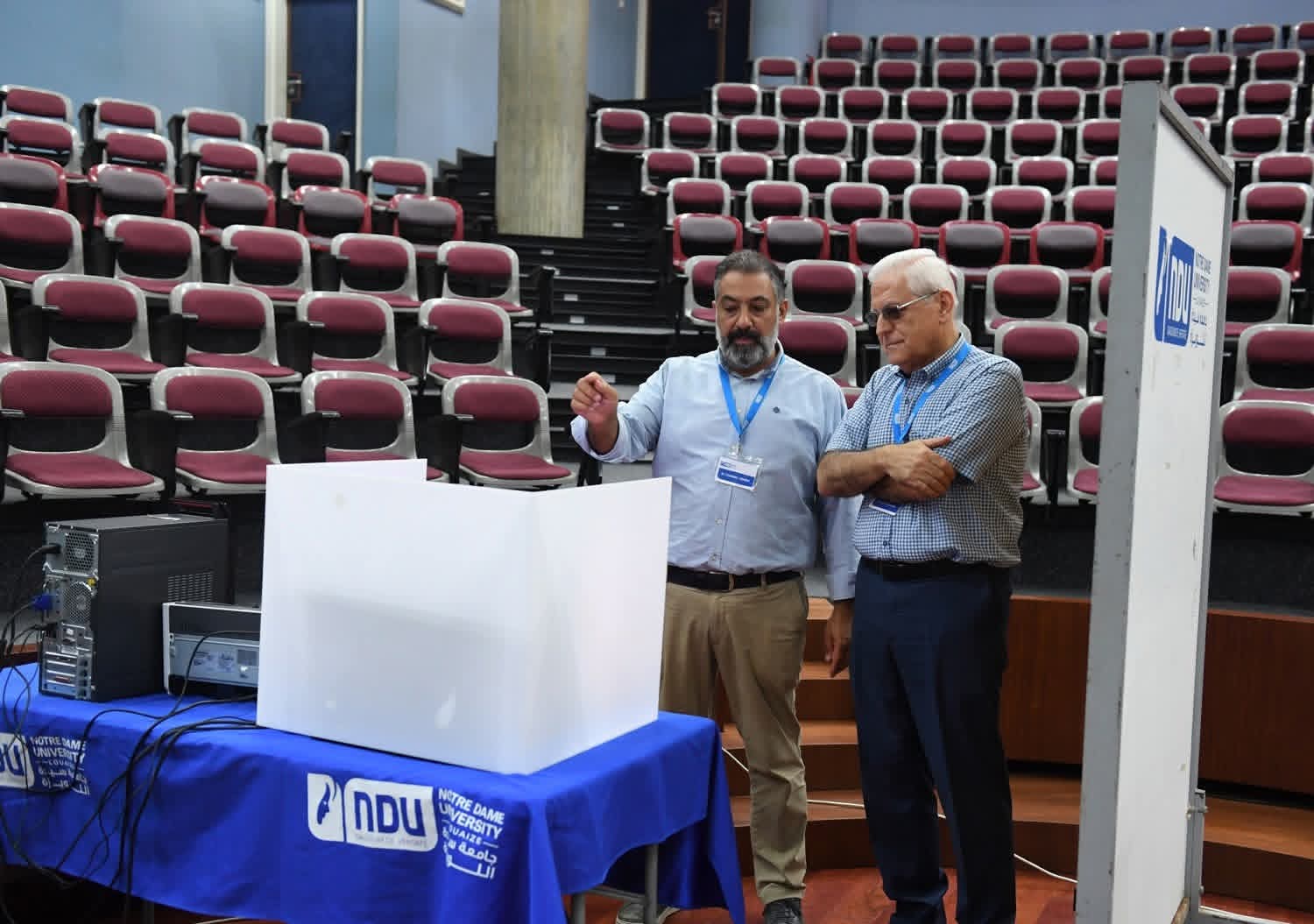 إنتخابات الهيئة الطلابية في جامعة سيدة اللويزة ..