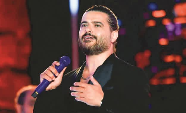 ناصيف زيتون: «انتي وبس» و«بدم بارد».. قريباً