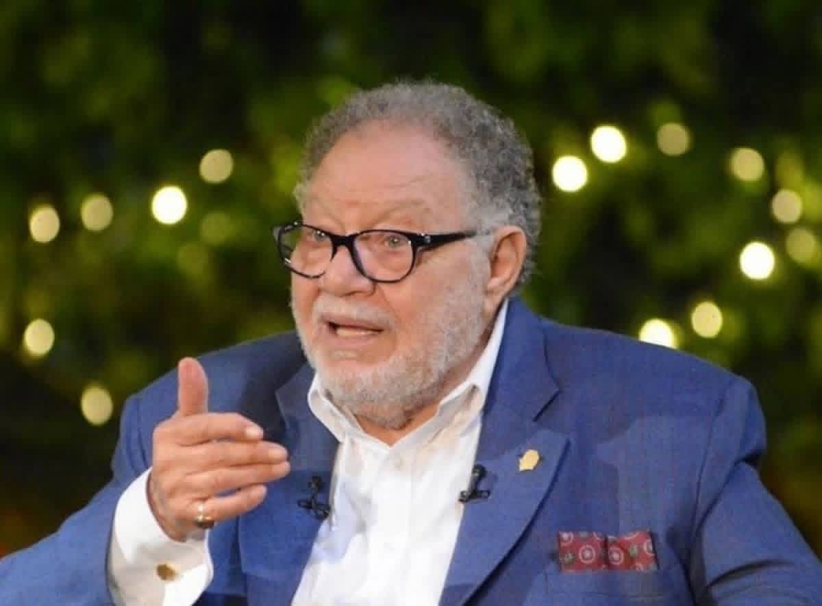غياب يحيى الفخراني عن حفل تكريمه يثير قلق جمهوره
