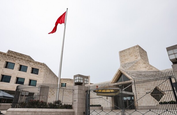 السفارة الصينية بواشنطن بعد دعوة ترامب لوقف شراء النفط الروسي: نرفض أي شكل من أشكال الإكراه أو الضغط