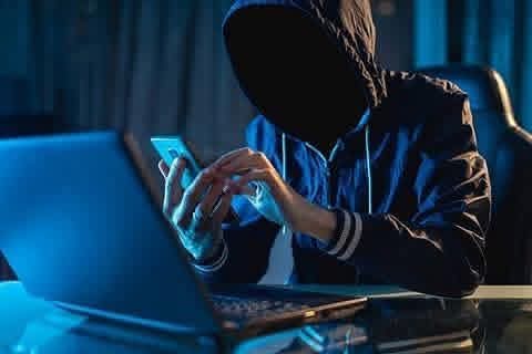 لائحة عقوبات مالية ستصدر قريباً عن أسماء لبنانية لتمويلها الحزب