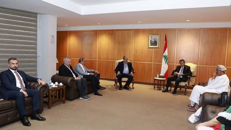 تسريح ٧٠ عنصراً من حرس بيت الوسط..