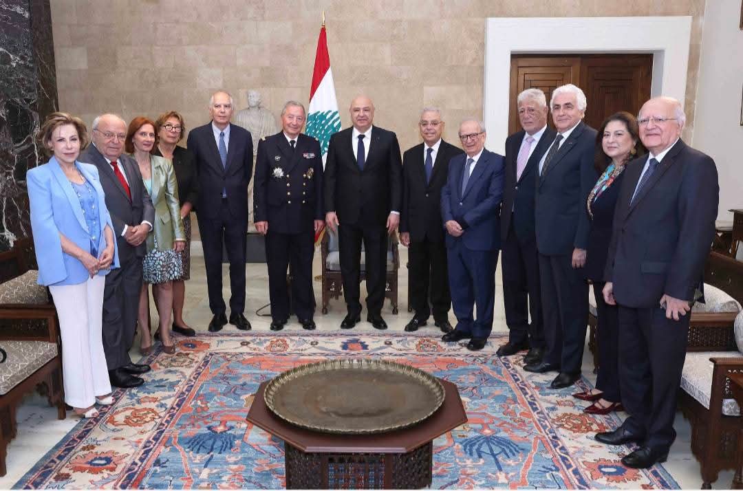 رئيس جمعية اعضاء جوقة الشرف Legion d’honneur الاميرال الفرنسي