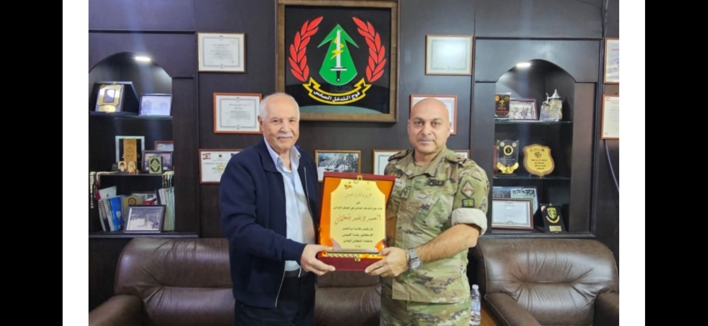 تقديراً لجهوده.. بر الياس تكرّم قائد فوج التدخل السادس