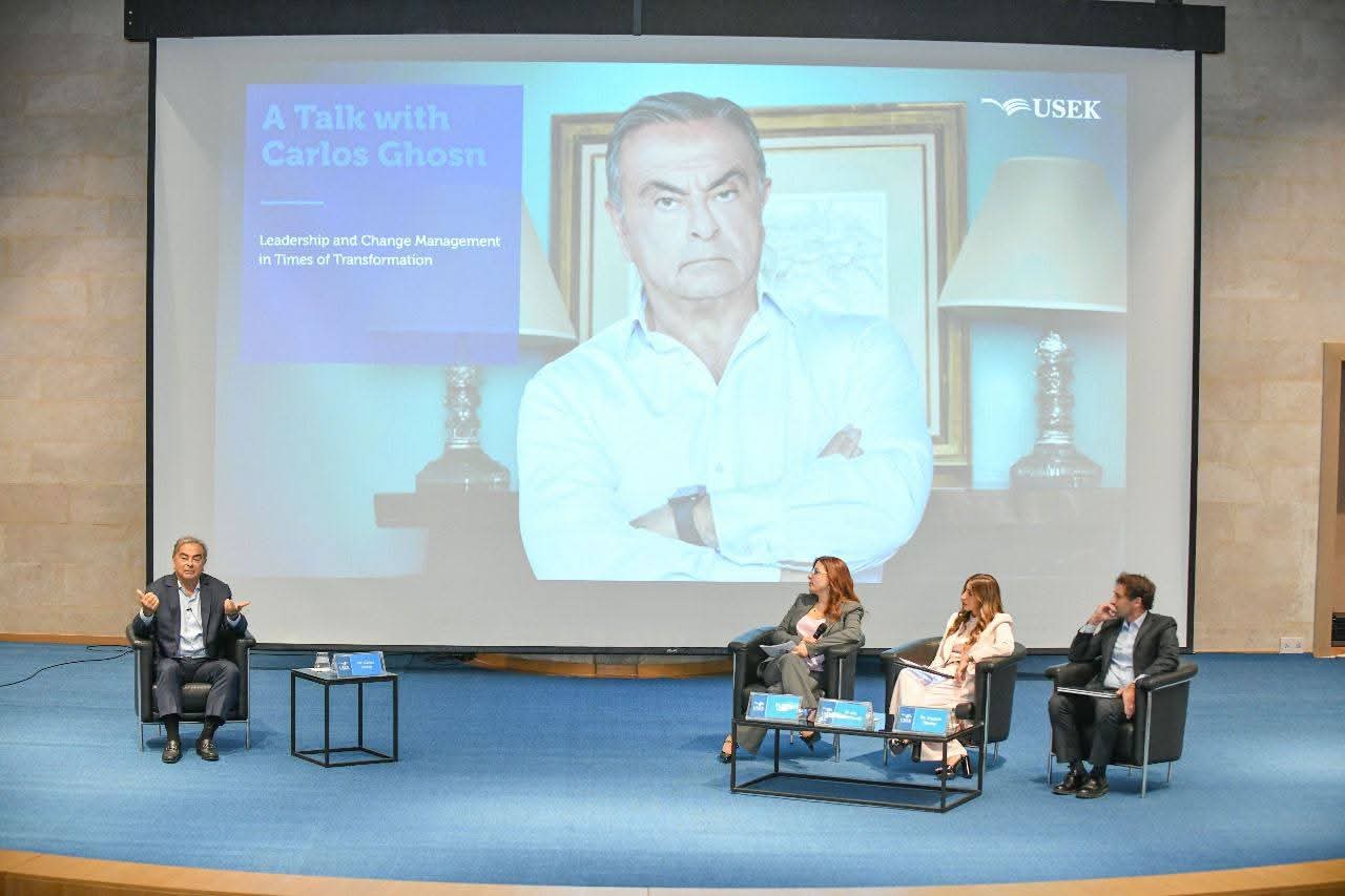 كارلوس غصن يلهم الحضور في جامعة الروح القدس بحديثه عن القيادة وإدارة التغيير في زمن التحوّل